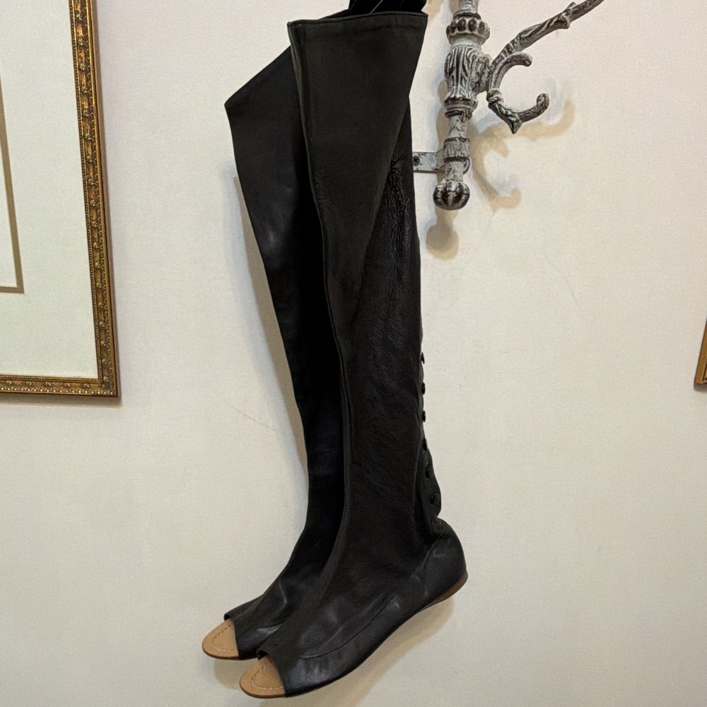 Sigerson Morrison Vintage Leather Knee-High Open-Toe Boots – Size 8.5